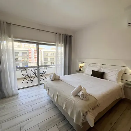 Solmonte 402 By Algarve Golden פורטימאו